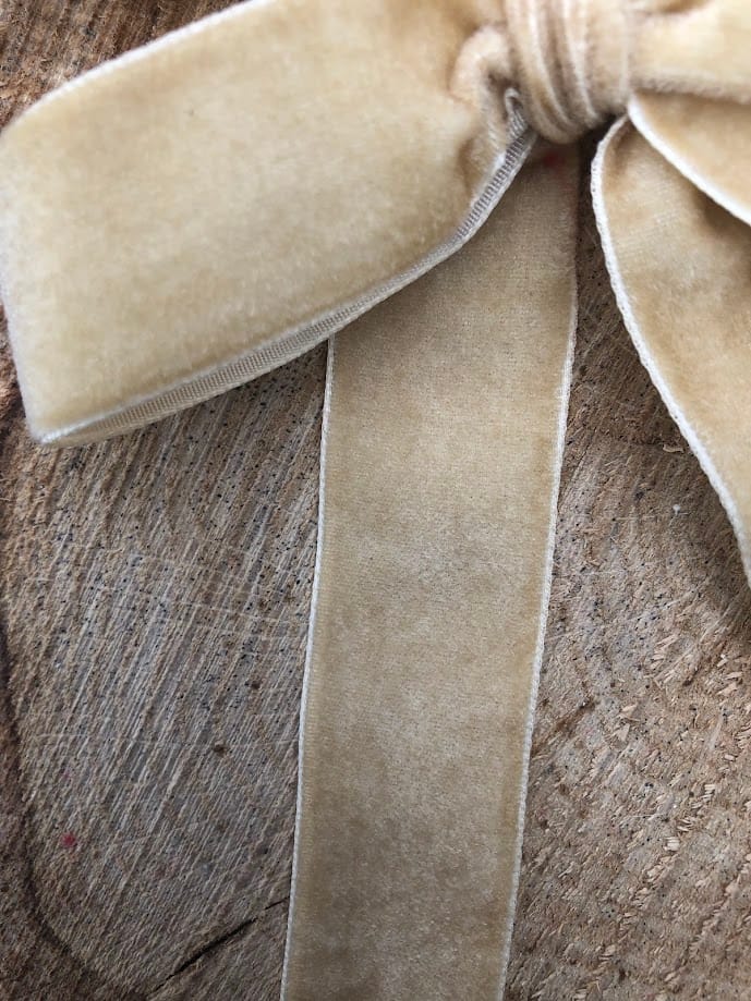 IMG_1692 Kokardki aksamitne velvetowe 12x18cm jasne złoto