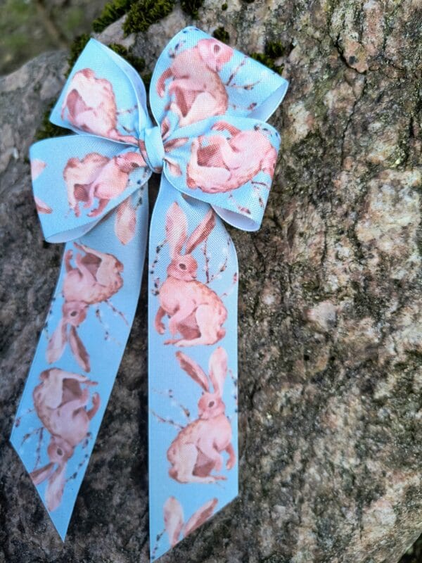 Kokarda w zające tkana 9x15cm niebieska