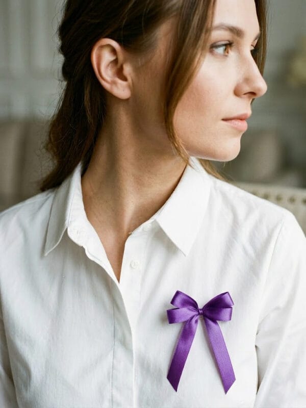 Kotylionym kokardki z agrafką w dowolnym kolorze